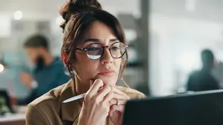 بهینهسازی برای موتورهای هوش مصنوعی (GEO) یک فریب است: فرصت واقعی سئو در کجاست؟